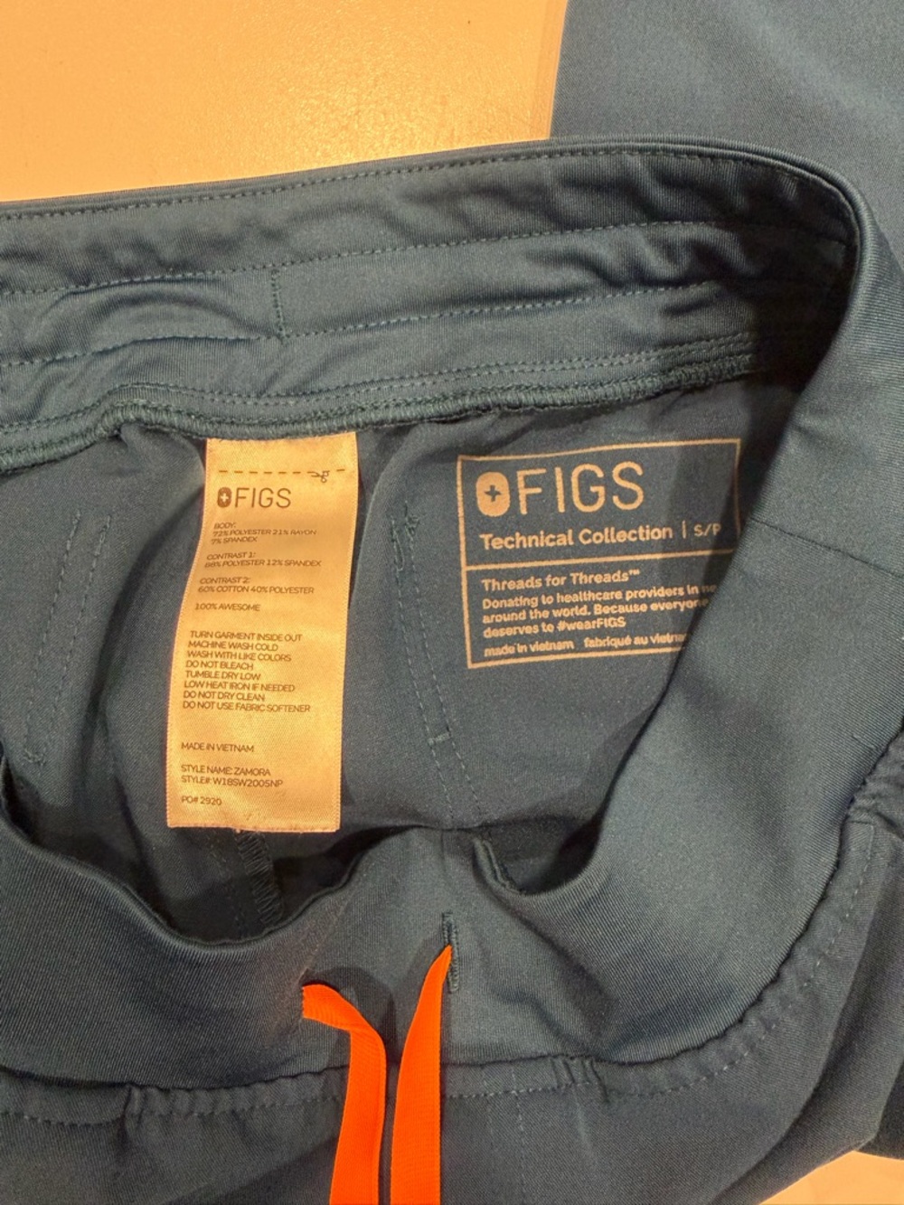 Figs Deep Reef Zamora Scrub Pants with Orange Drawstring - Picture 4 of 4